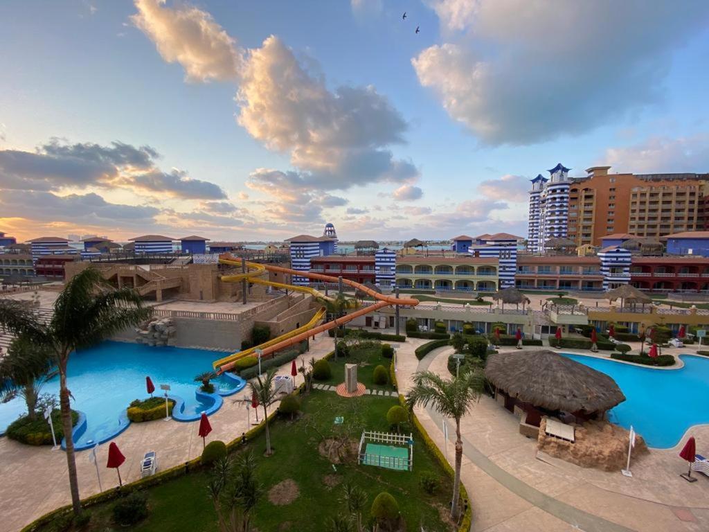 Porto Marina Resort Chalets Families Only El Alamein Extérieur photo