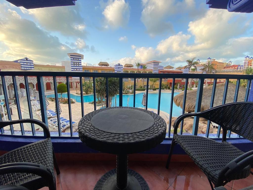 Porto Marina Resort Chalets Families Only El Alamein Extérieur photo